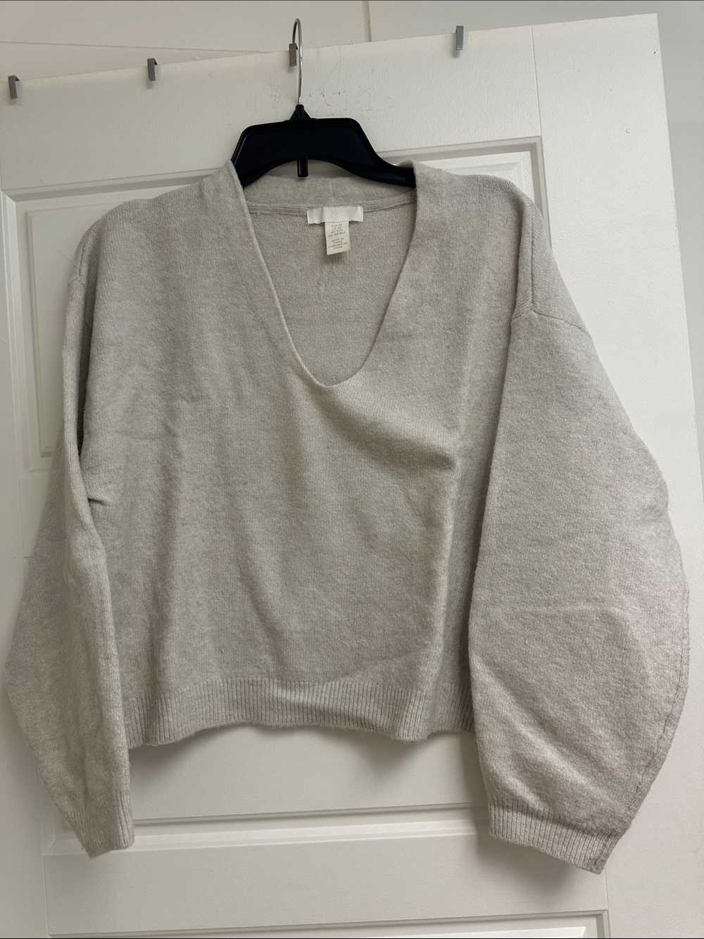 H&M Light Gray V-Neck Relaxed Knit Sweater